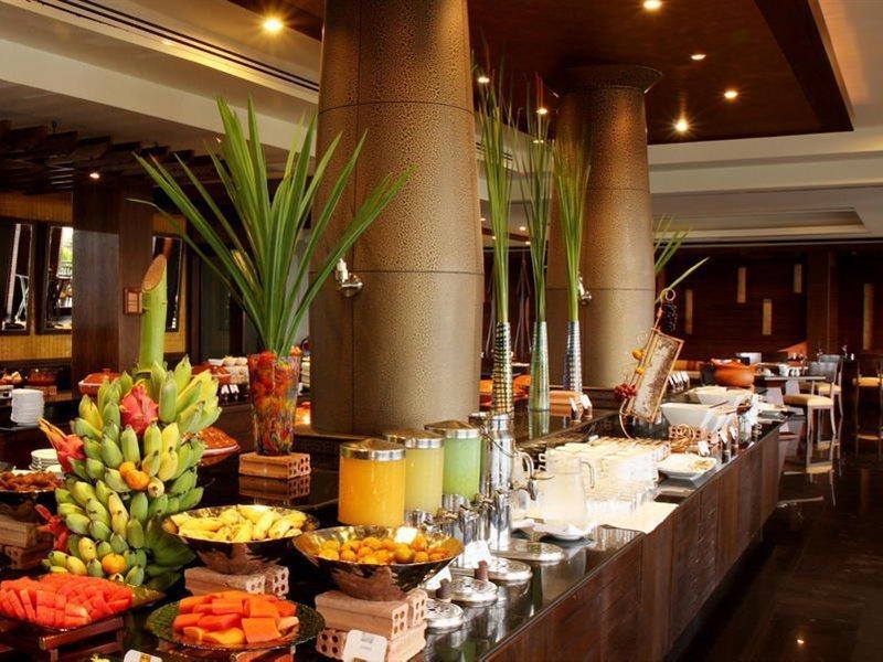 Marriott Resort And Spa Nai Yang Beach Esterno foto