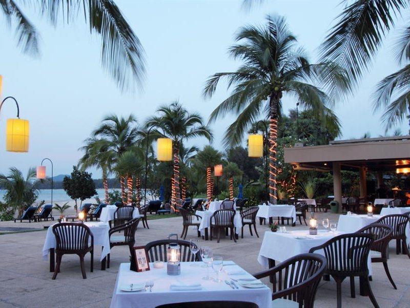 Marriott Resort And Spa Nai Yang Beach Esterno foto